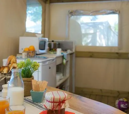 Tatil parkı Eurocamp Tents At Polari